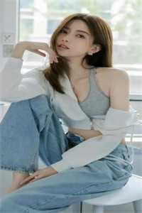 畅销书目离婚后，我被小鲜肉们围满了