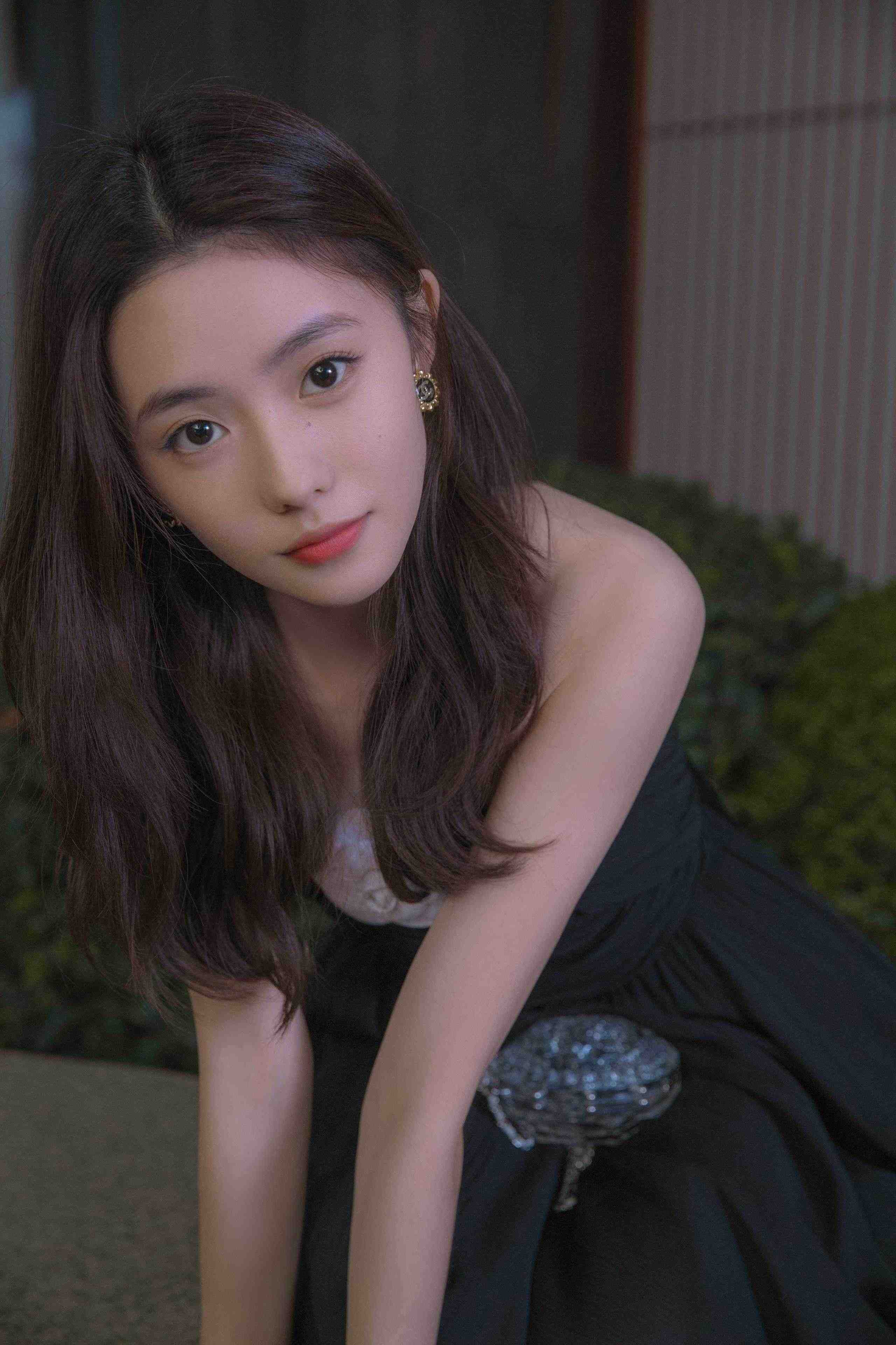 留给儿子的副卡月月刷爆，他却因睡桥底被送进收容所免费看
