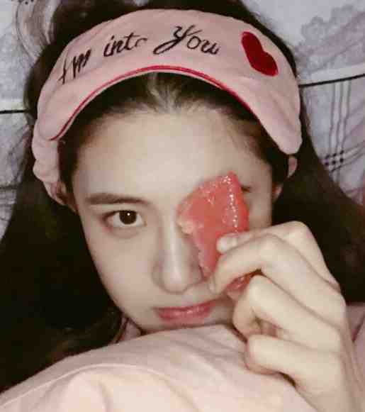 离婚后，我被小鲜肉们围满了全本小说