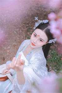 一夜迷情：夫人，请抱紧我优秀文集