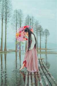 被爱流放，隐入尘烟顾南浔叶南栖无删减+无广告