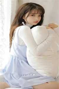 爱妃不擅争斗，朕只好专宠精选