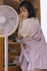 爱妃不擅争斗，朕只好专宠试读