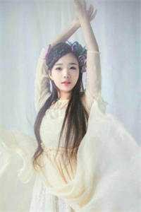 看见弹幕后，我送狗皇帝和白月光归西章节