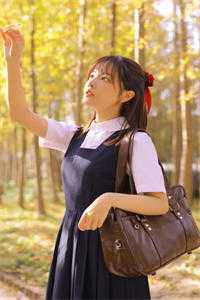 风卷帘处无故人无删减版