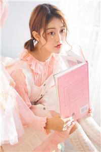 月坠寒江，乍惊春醒好书